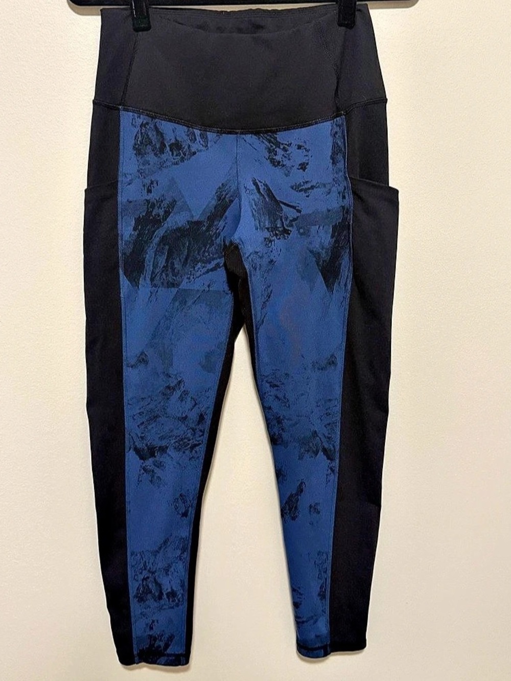 The North Face Motivation High Rise Pocket 7/8 Tight Black & Blue Large